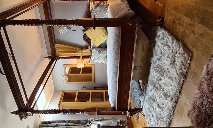 kingsize bed